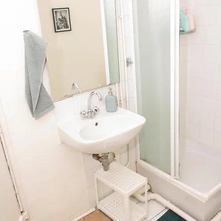 Saint Germain De Pres Equipe - Emplacement Exceptionnel Au Coeur De